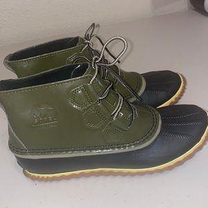 SOREL out and about boots size 7